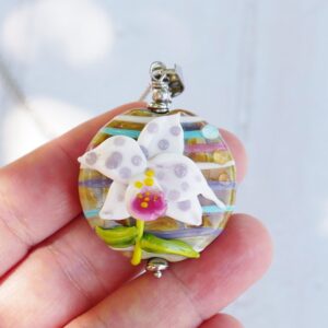 Collier fleur d'orchidée