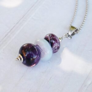 Collier féérique tons bleus et violets