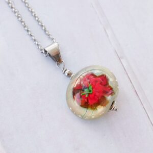 Collier romantique fleur rouge écarlate