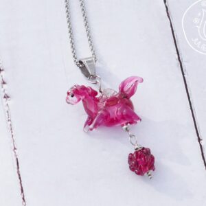 Collier Pégase et sa framboise