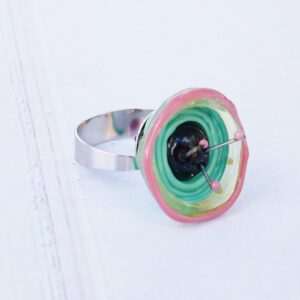 jolie bague florale et ses pistils