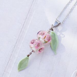 Collier floral romantique