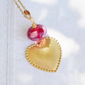 Collier romantique perle coeurs