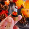 Mini déco petit chat sur sa citrouille - Thumbnail Image 2